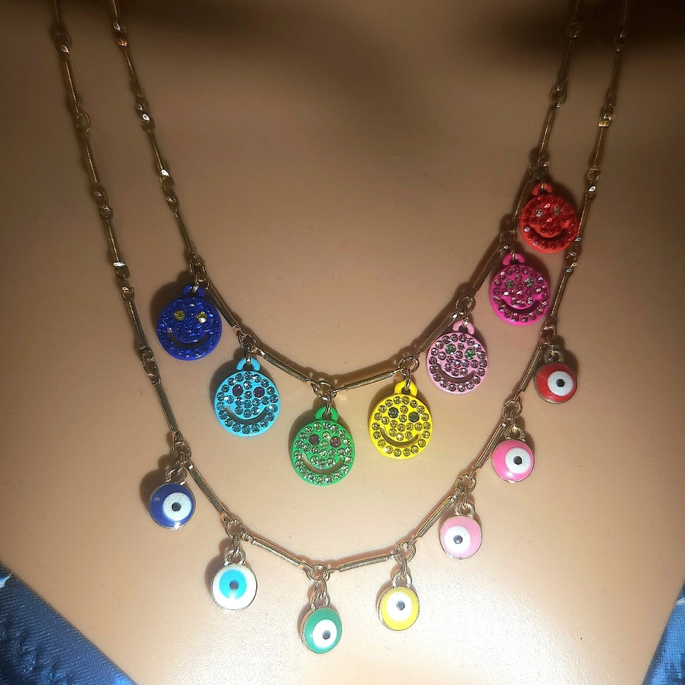 ✨ Title: NWT RARE Betsey Johnson "The Eyes Have It" Rainbow Layered Necklace ✨ - Picture 3 of 16